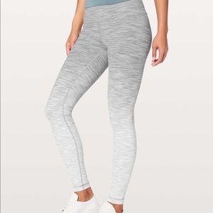 Lululemon Wunder Under High rise leggings. White grey ombré Size US 6.